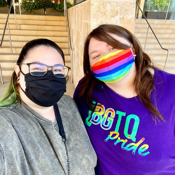 Meet your Posher, Lisa - Picture 4 of 4